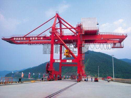 港口起重設(shè)備 港口起重設(shè)備