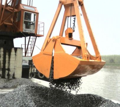 抓斗起重機(jī)戶(hù)外作業(yè)的遵循原則