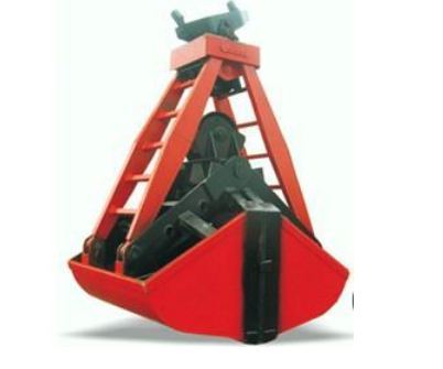 在抓斗上涂漆避免生銹